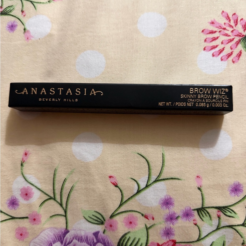 Anastasia Beverly Hills Brow Wiz in Dark Brown